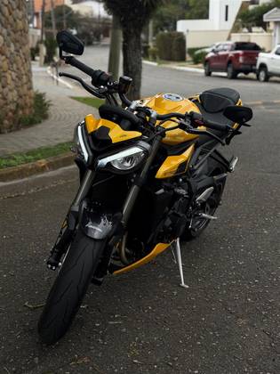 TRIUMPH STREET TRIPLE RS ABS TRIUMPH STREET TRIPLE RS ABS